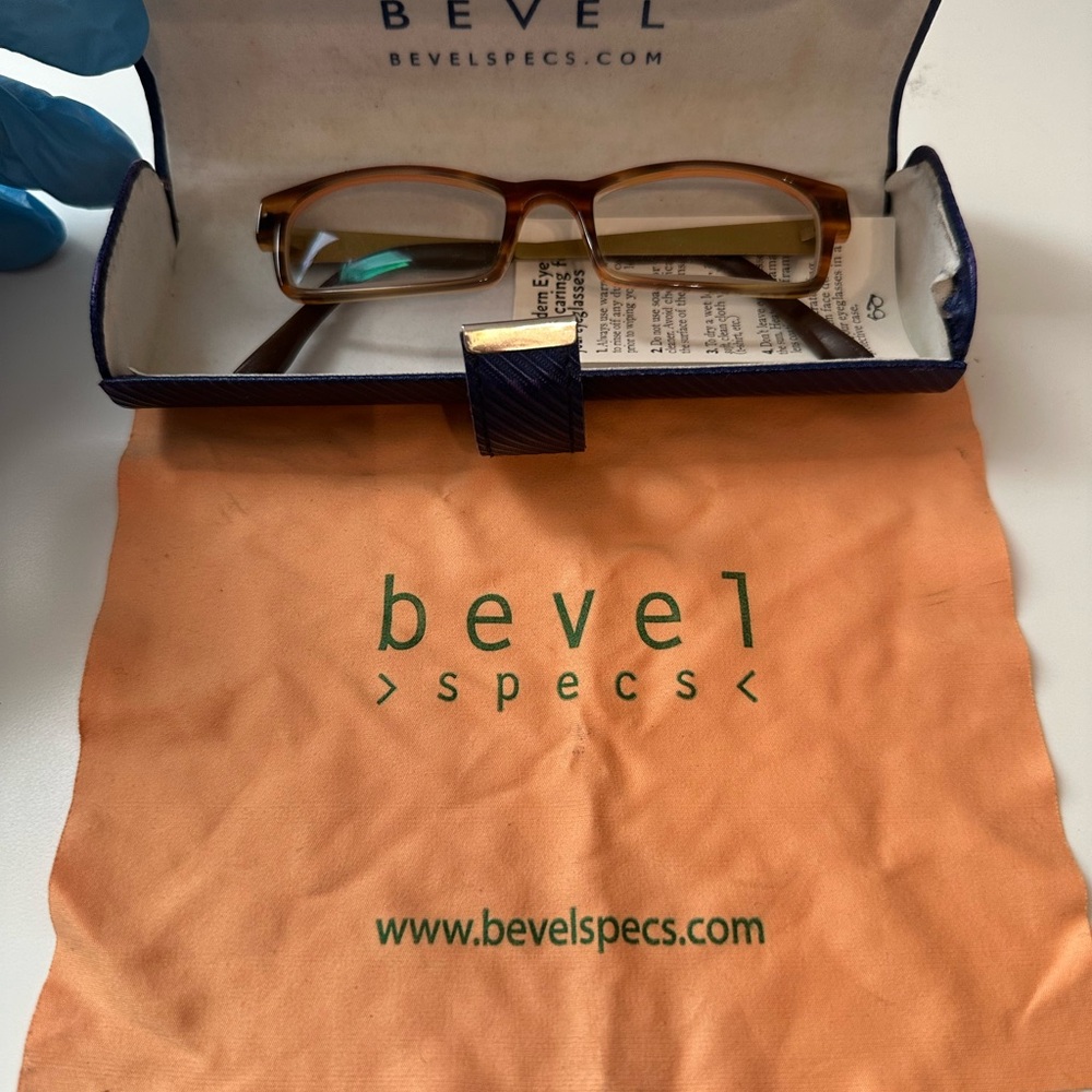 Bevel Specs 3574 Mitch COL. CW Eyeglasses Size 48-17 Unisex Brown Horn